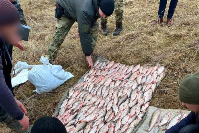 Водні поліцейські виявили браконьєрів на річці Дністер