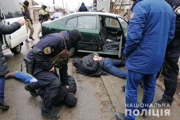 У Кам’янці-Подільському засудили зловмисників, які скоїли розбійний напад на сім’ю фермерів