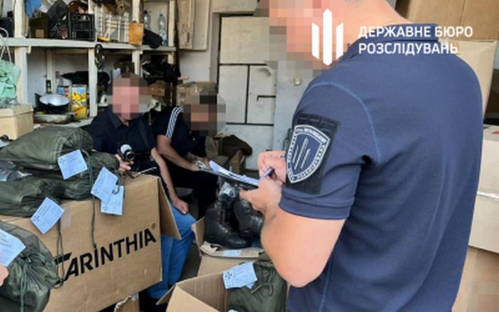 Крали з військової частини та продавали: у Кам'янці викрили злочинну схему продажу через Інтернет військової амуніції