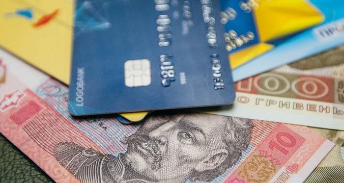 Троє жителів Кам’янеччини втратили понад 80 тисяч гривень, повіривши псевдобанкірам 