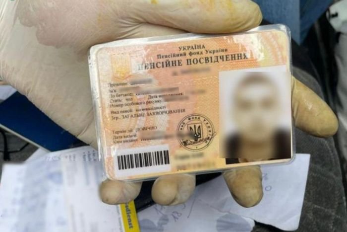 Кам’янчанин намагався незаконно переправити через кордон пасинка