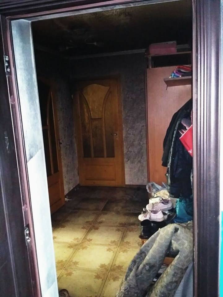 У Кам'янці горіла квартира, фото-2 У Кам'янці горіла квартира, фото-2