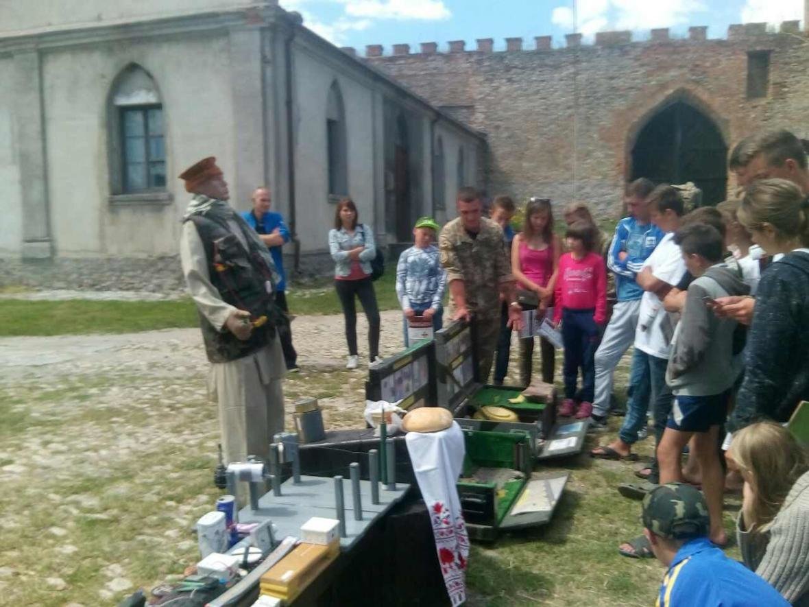 Військовослужбовці Центру розмінування провели показові за..., фото-3 Військовослужбовці Центру розмінування провели показові заняття з мінної безпеки, фото-3