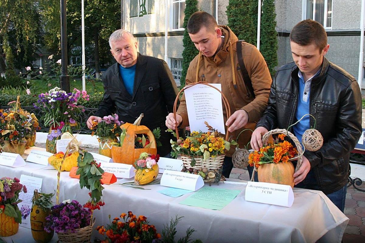 Учитель - не професія, а покликання, або Як студенти ПДАТУ..., фото-5 Учитель - не професія, а покликання, або Як студенти ПДАТУ викладачів вітали, фото-5