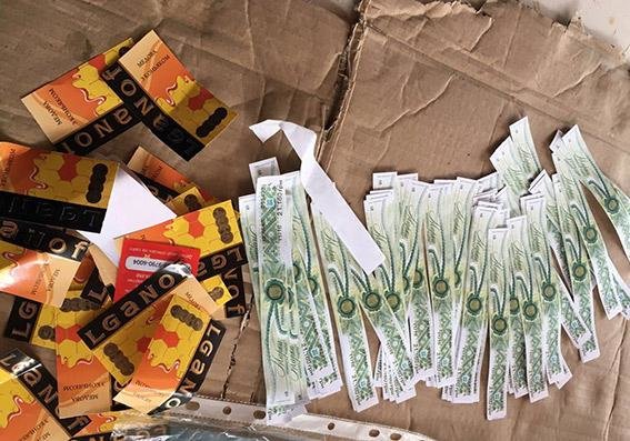 У Хмельницькій області виявлено понад 2,5 тисячі пляшок гор..., фото-1 У Хмельницькій області виявлено понад 2,5 тисячі пляшок горілчаного фальсифікату, фото-1