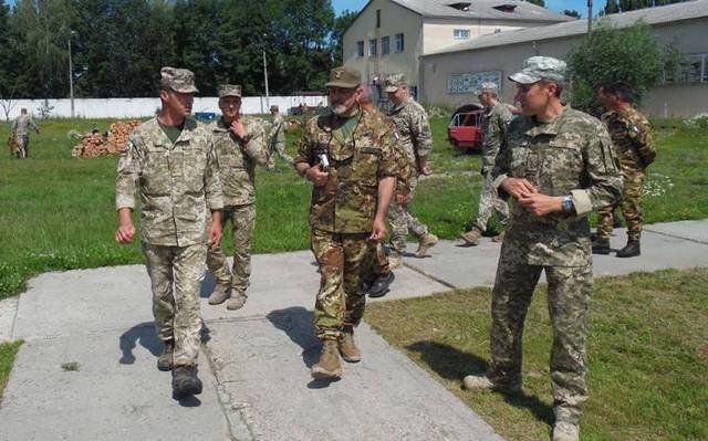 Італійські військові відвідали Кам'янець-Подільський Центр..., фото-1 Італійські військові відвідали Кам'янець-Подільський Центр розмінування, фото-1