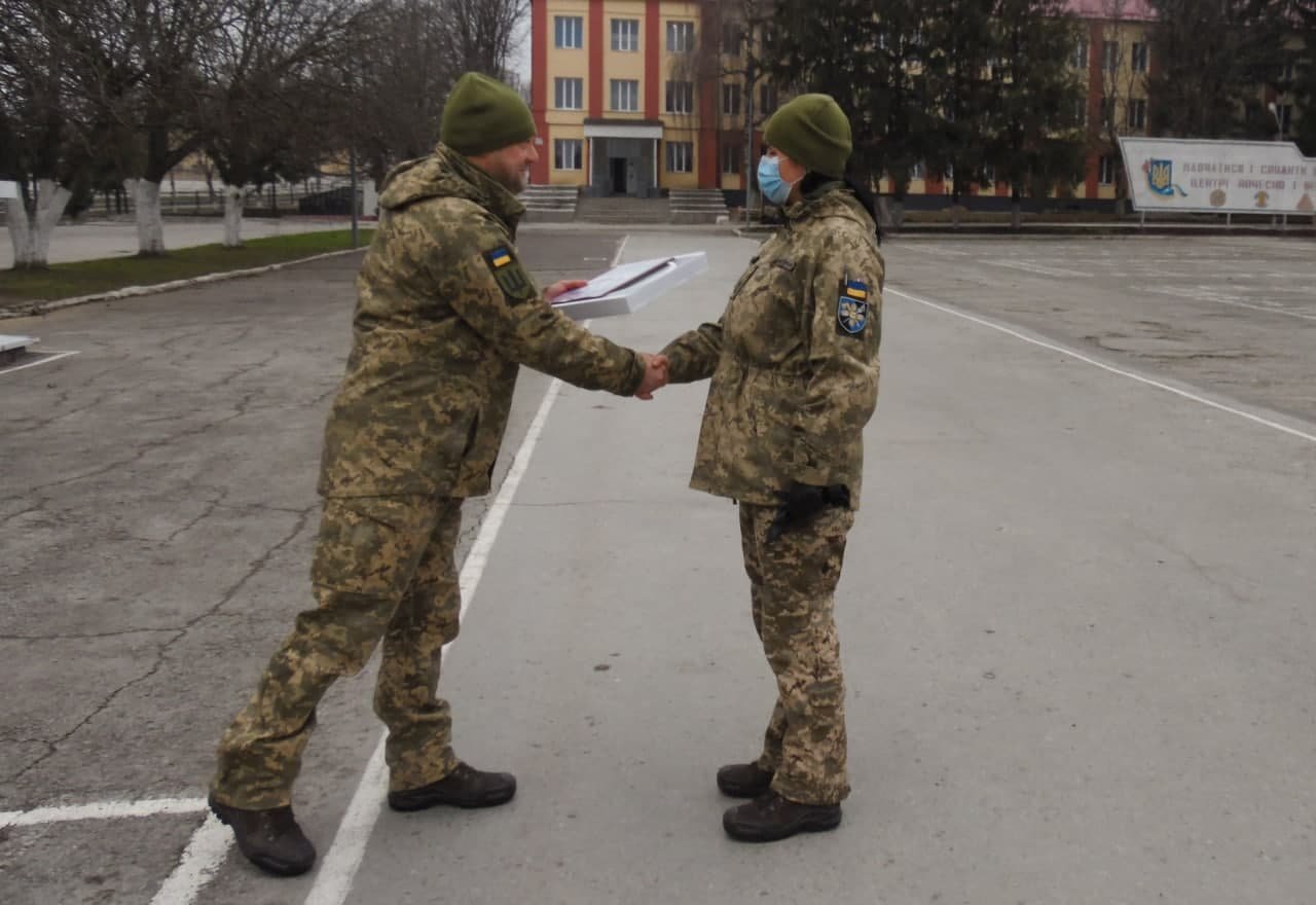 Урочисте шикування з нагоди Дня Збройних Сил України