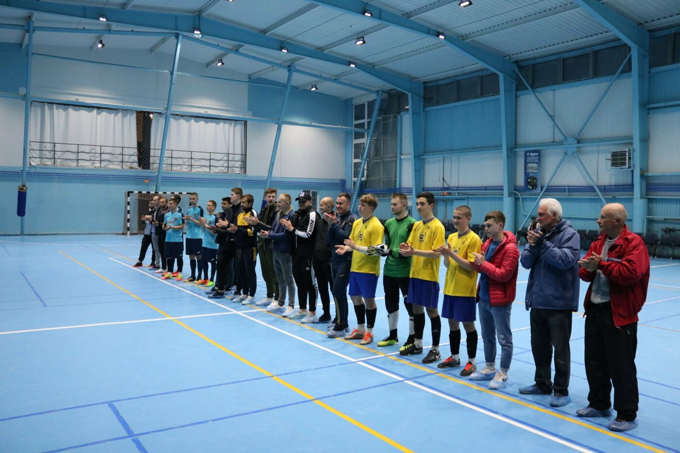 У Кам’янці вперше проходив чемпіонат з футболу серед любителів та професіоналів, фото-10