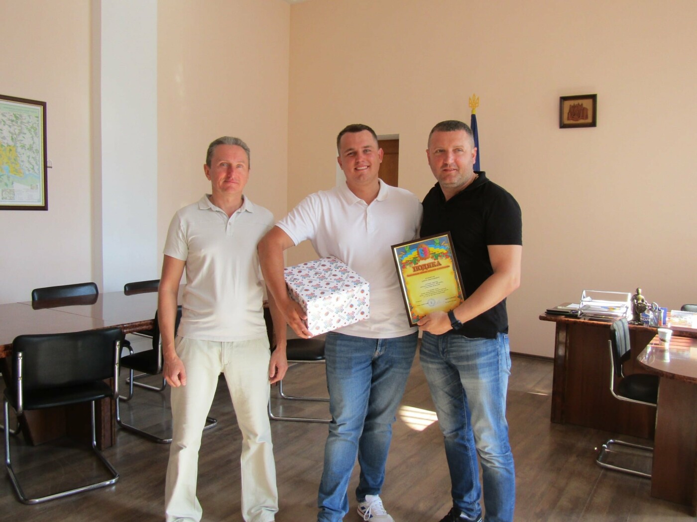 На Кам'янеччині Сергій Гамалій вручив відзнаки до Дня Конституції України, фото-1