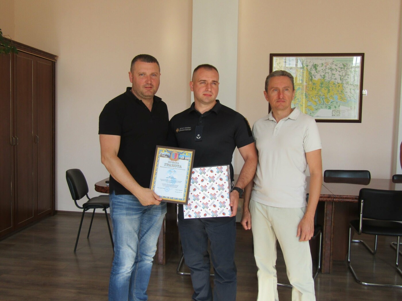 На Кам'янеччині Сергій Гамалій вручив відзнаки до Дня Конституції України, фото-2