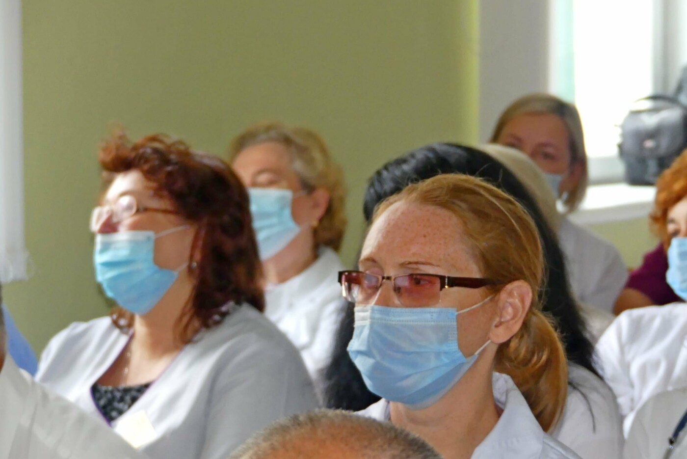 З вікон перинатального центру заспівали оперу, Фото: пресслужба Кам’янець-Подільської міської ради