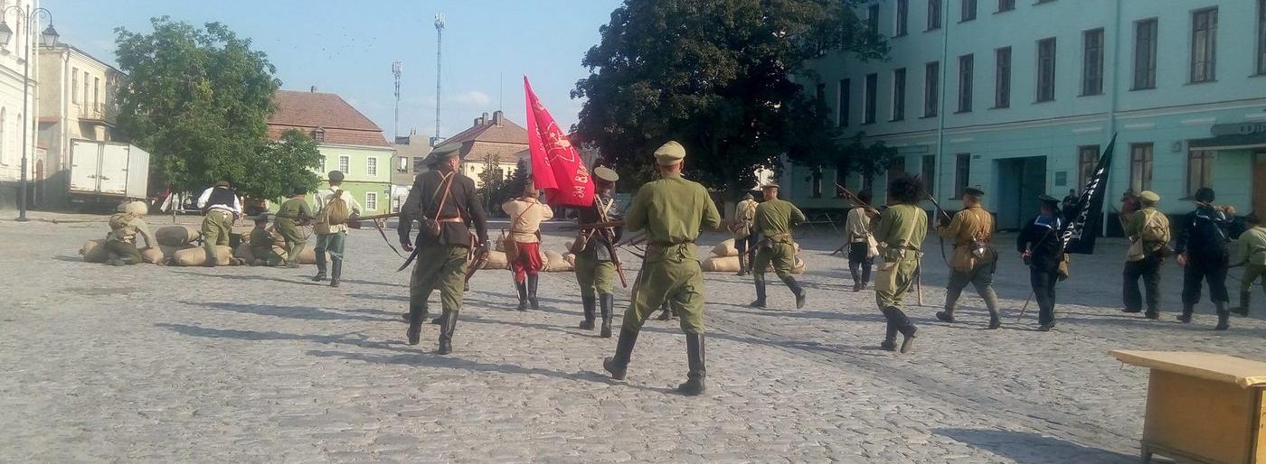 У Кам`янці реконструювали видовищний бій початку 20 століття У Кам`янці реконструювали видовищний бій початку 20 століття