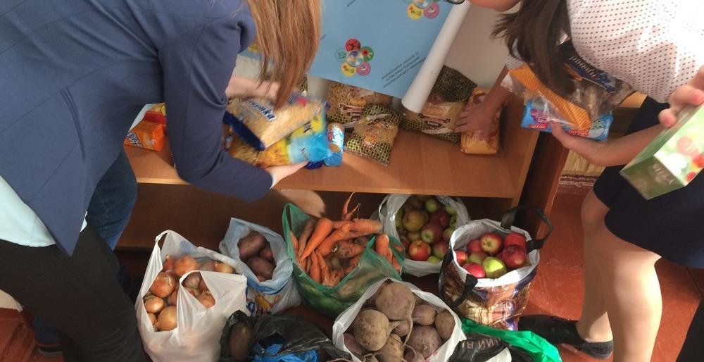 У Кам'янці учні провели благодійну акцію "5 картоплин" У Кам'янці учні провели благодійну акцію "5 картоплин", Ірина Ільницька
