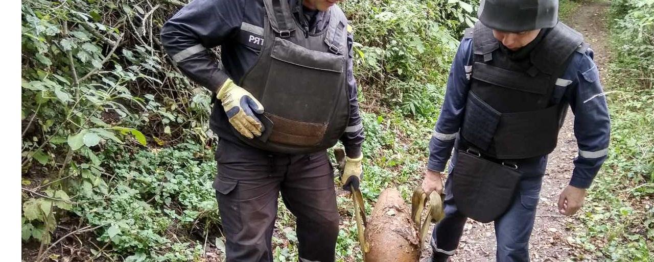 У Кам'янець-Подільському районі піротехніки знищили фугасну авіабом... У Кам'янець-Подільському районі піротехніки знищили фугасну авіабомбу часів Другої Світової війни, Ірина Ільницька