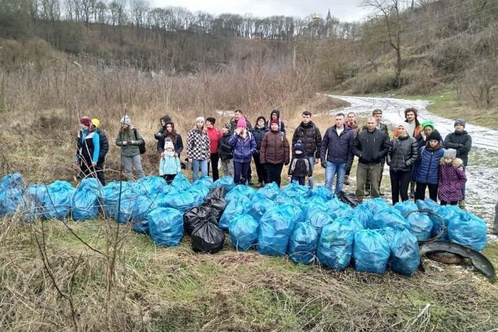 З Кам’янець-Подільського каньйону підняли 80 мішків сміття