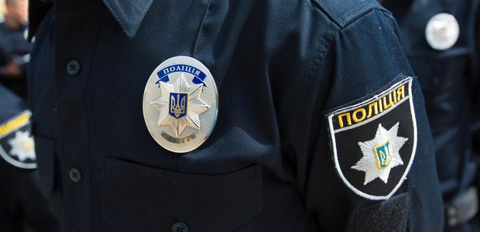 Кам'янецького патрульного судитимуть за збут службової інформації