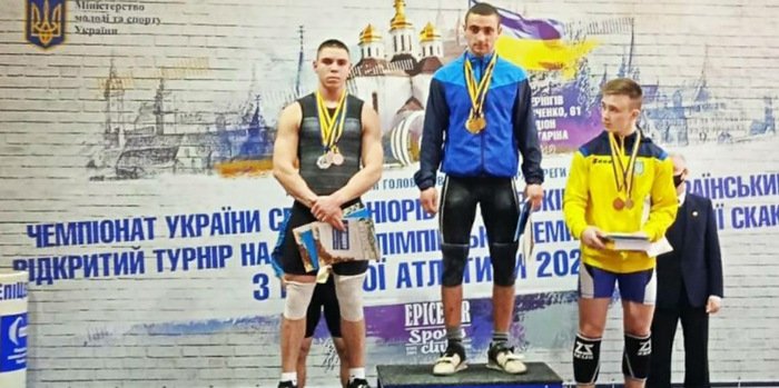 Студент кам'янецького коледжу став призером з важкої атлетики