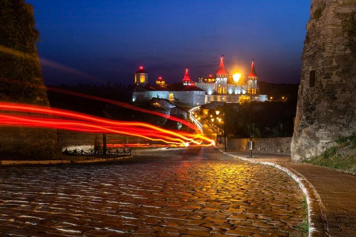 Кам’янець-Подільський потрапив в трійку найкрасивіших міст з вечірніми пейзажами