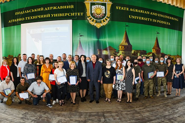 У Кам'янці-Подільському завершився курс професійної перепідготовки військовослужбовців